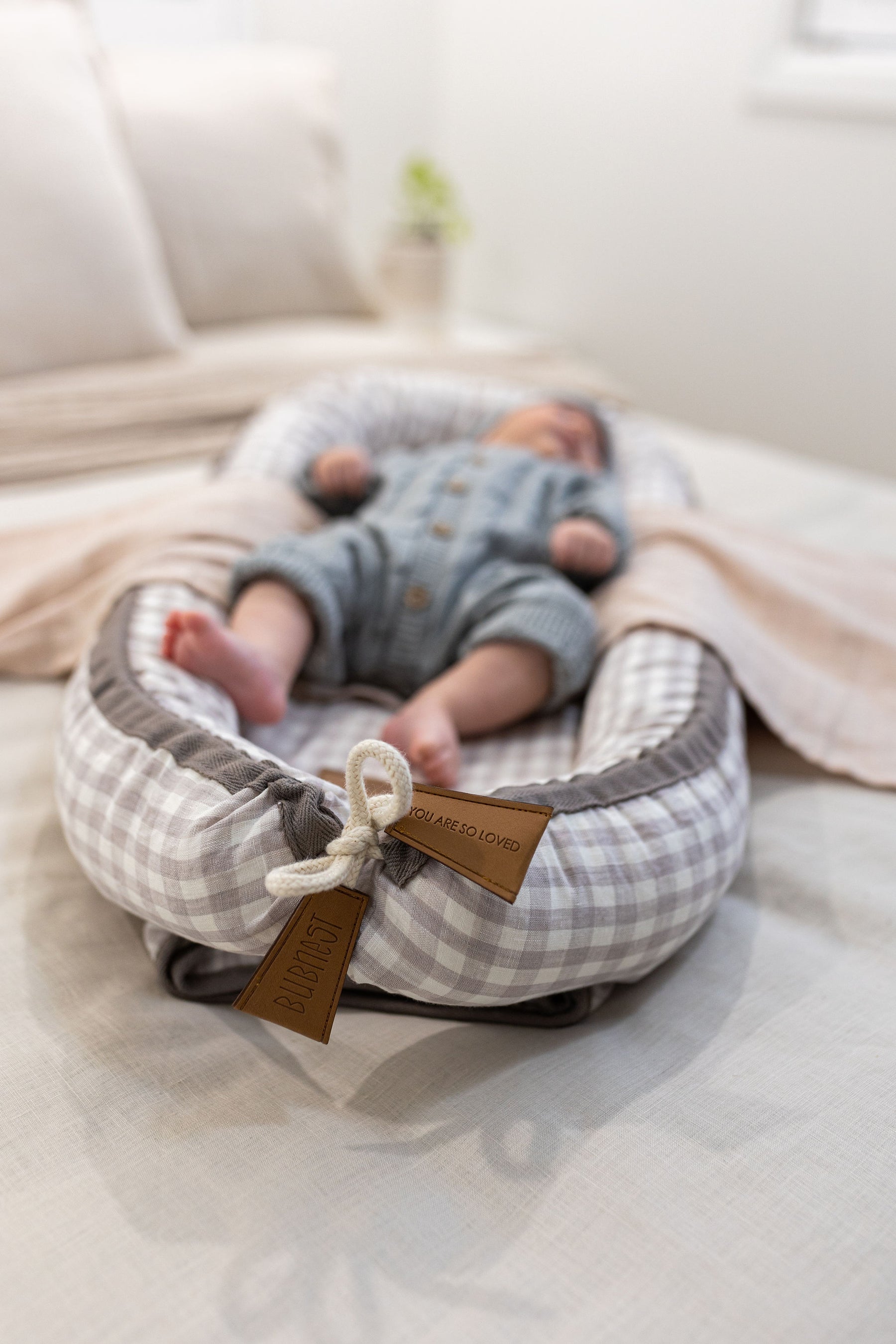 Linen Baby Nest - Grå Gingham